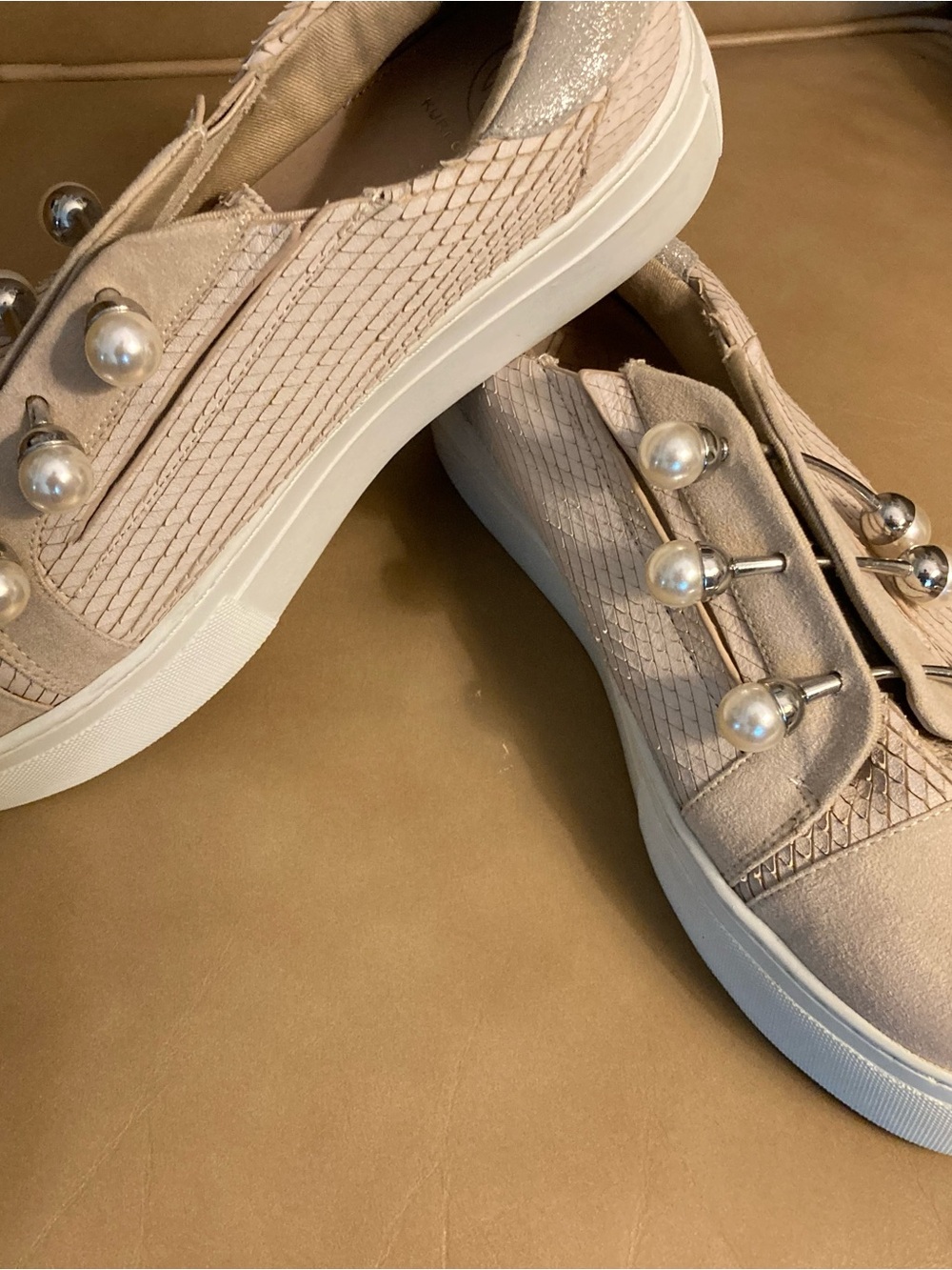 Kurt Geiger sneakers with pearl details
